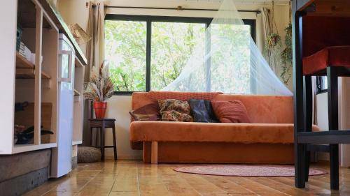 Istumisnurk majutusasutuses Camping Ont Moeten - Helemaal hier