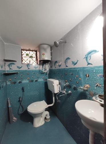 Ένα μπάνιο στο Peaceful 1BHK Hideaway in Aldona, North Goa