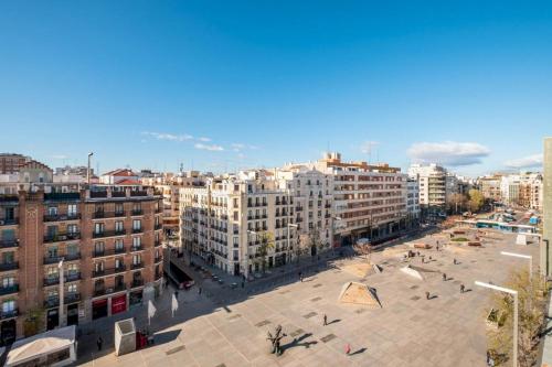 Bright apartment-4Bedrooms 2Bathrooms - Goya