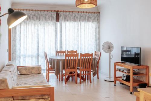 Vau Beach Apartment in Alvor, by Mycelia