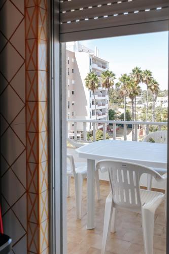 Vau Beach Apartment in Alvor, by Mycelia