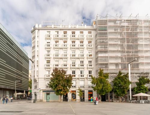 Modern Refurbished - 3Bedrooms 2Bathrooms - Goya