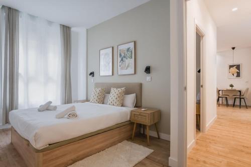 Spacious stylish - 2BD 1BTH - Cuatro Caminos