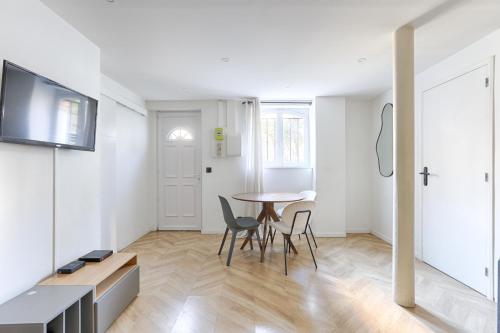 Charming apartment La Chapelle