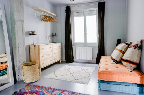 Ένα ή περισσότερα κρεβάτια σε δωμάτιο στο Espacio habitación triple y completamente equipado