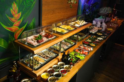 Φαγητό σε αυτό το ξενοδοχείο διαμερισμάτων ή κάπου εκεί κοντά