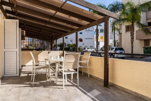 Gallery image of Levante - 2-BR Apt & Terrace in Larnaca in Larnaka