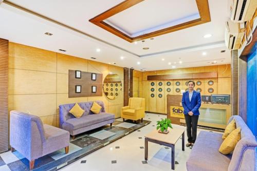 Un lugar para sentarse en FabHotel Azure Sky - Nr Ruby Hospital