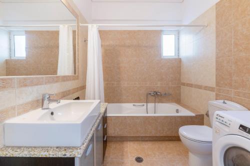 The Glyfada Getaway 3BR with Balcony by UPSTREET