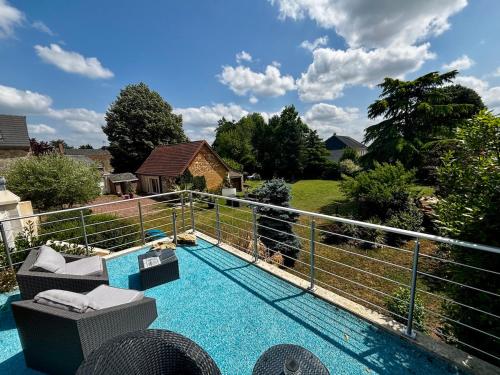 Πισίνα στο ή κοντά στο KVS Concept 72 Hébergement proche du circuit des 24 heures du Mans