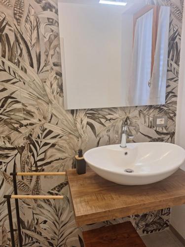 Ένα μπάνιο στο Maistu Pilia climber's rooms Ulassai