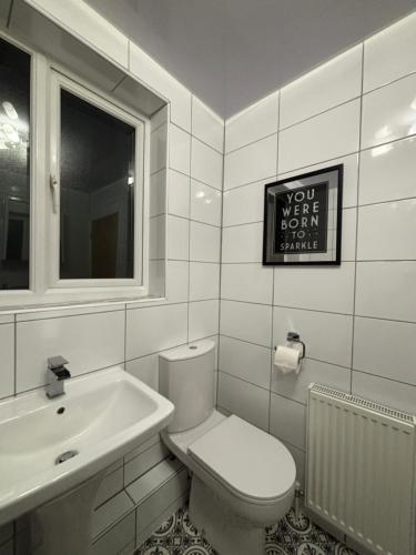 Un baño de Henry suite