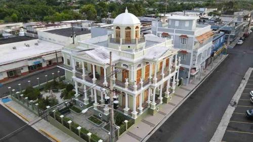 El edificio en el que está el departamento