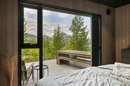 Ένα ή περισσότερα κρεβάτια σε δωμάτιο στο Cabin With Sauna At The Foot Of Lifjell