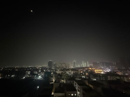 Nespecifikovaný výhled na destinaci Gundipet nebo výhled na město při pohledu z apartmánu