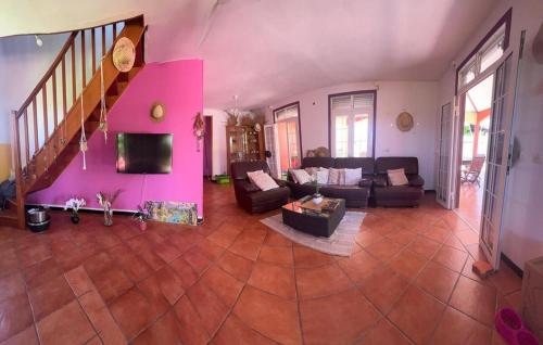 TV a/nebo společenská místnost v ubytování Villa Manon