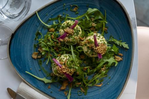 Φαγητό σε αυτό το ξενοδοχείο ή κάπου εκεί κοντά