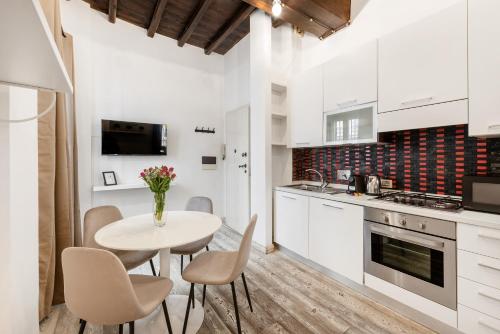 White flat Rione Monti