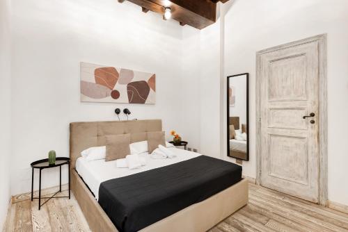 White flat Rione Monti