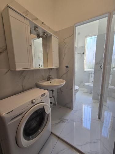 RENT IN MILAN - bilocale zona navigli