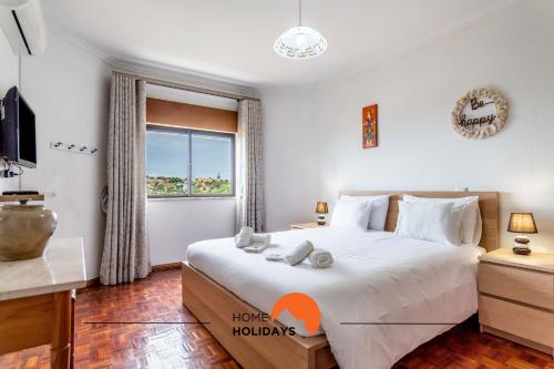 #158 T3 Panorama C by Home Holidays