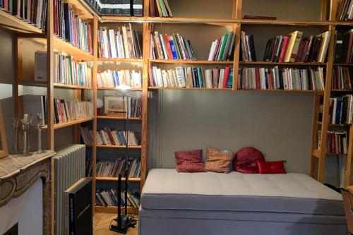 Bright And Luxurious Apt In The Heart Of Paris