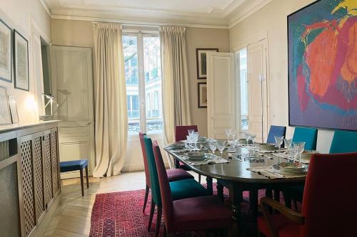 Bright And Luxurious Apt In The Heart Of Paris