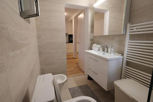 Ένα μπάνιο στο Panorama House