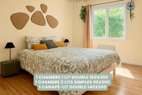 Ένα ή περισσότερα κρεβάτια σε δωμάτιο στο Saint-Paul 6 personnes, jardin, calme, proche de tout