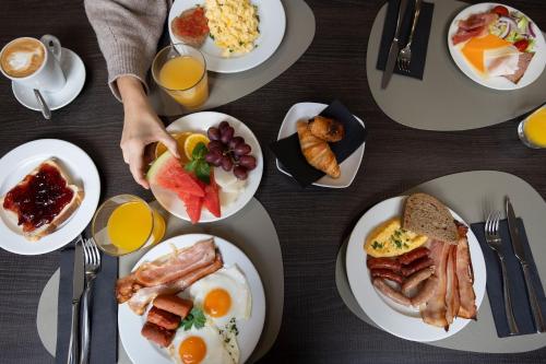 Φαγητό σε αυτό το ξενοδοχείο ή κάπου εκεί κοντά