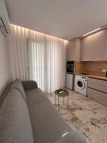 Matisse No26 - One Bedroom Apartment With Parking