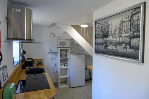 Beautiful 2-Bedroom Gîte in Montenay