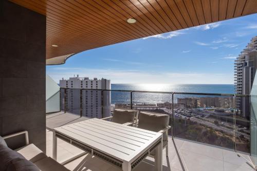 Sanset Waves with a sea view!