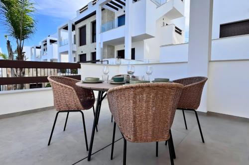 Modern apartment with swimming pool and terraces