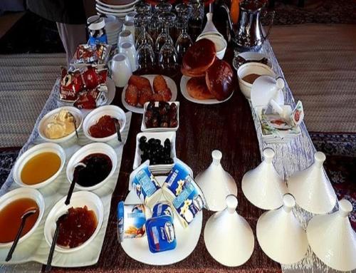 Mad på lejlighedshotellet eller i nærheden