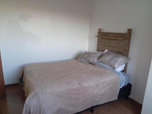 Ένα ή περισσότερα κρεβάτια σε δωμάτιο στο apartment inside the UCS