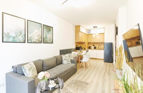 Pileckiego Apartment II by JumpInHere