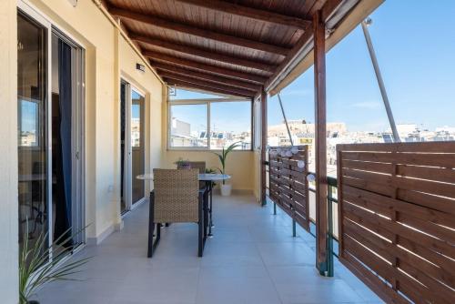 Luxury Penthouse 500m Acropolis private view next Metro