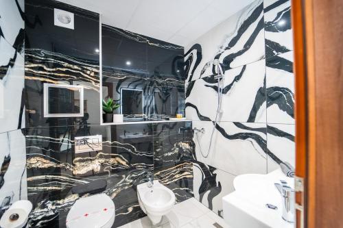 Η κουζίνα ή μικρή κουζίνα στο Best Central LUX Studio