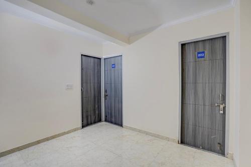 Φωτογραφία από το άλμπουμ του Hotel O Jagdamba Homestay Hotel & Guest House σε Greater Noida