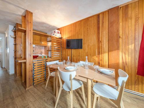 Appartement aux pieds des pistes avec balcon, WiFi et équipements modernes