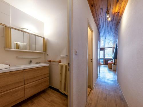 Foto sihtkohas Val-d'Isère asuva majutusasutuse Appartement rénové 2 pièces à Val-d'Isère, balcon, animaux acceptés - FR-1-694-241 galeriist