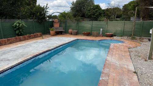 Πισίνα στο ή κοντά στο Entire Premises ideal for large groups and reunions