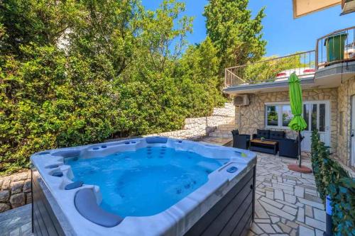 Apartments in Novi Vinodolski 39371