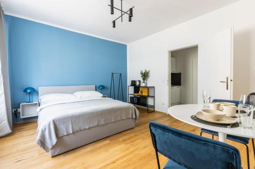 Bright stylish apartment in a top location