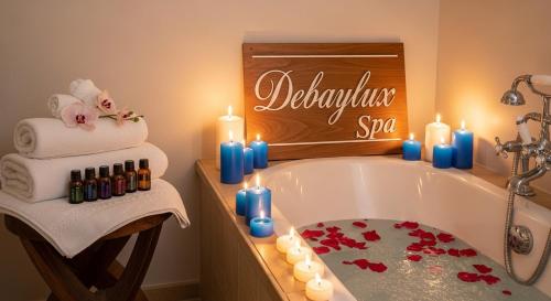 Φωτογραφία από το άλμπουμ του De Baylux Hotel and Suites, Lekki, Lagos σε Maiyegun