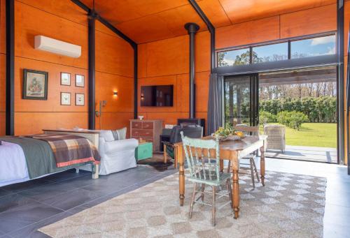 Χώρος καθιστικού στο Hinterland Hideaway - Oceanstays