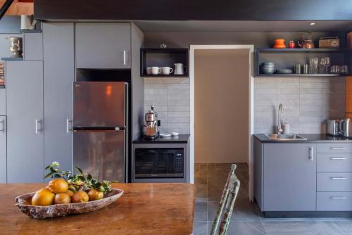 Η κουζίνα ή μικρή κουζίνα στο Hinterland Hideaway - Oceanstays