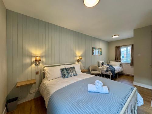 En eller flere senge i et værelse på Priory Castle Bungalow, Tynemouth