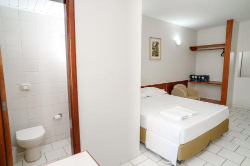 Ένα μπάνιο στο Sara Palace Hotel